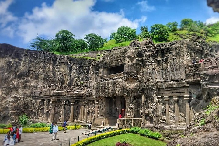 Maharashtra tour packages from Chikkamagaluru